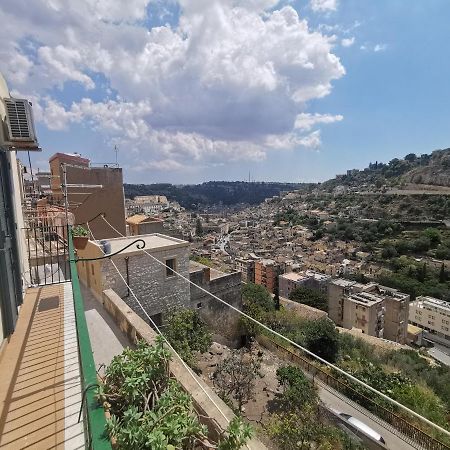 Balcone Barocco. Villa Модика Екстериор снимка