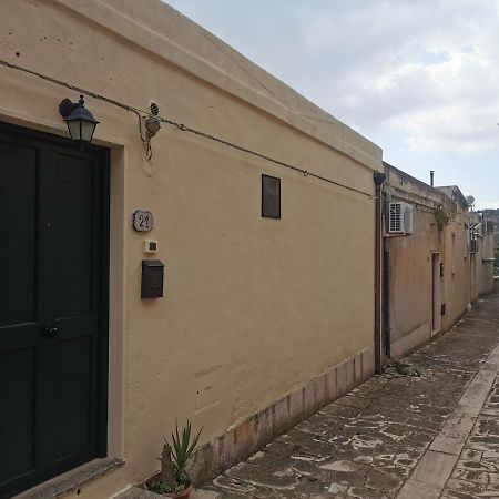 Balcone Barocco. Villa Модика Екстериор снимка